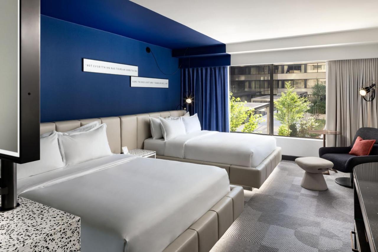 W Toronto Hotel Bagian luar foto
