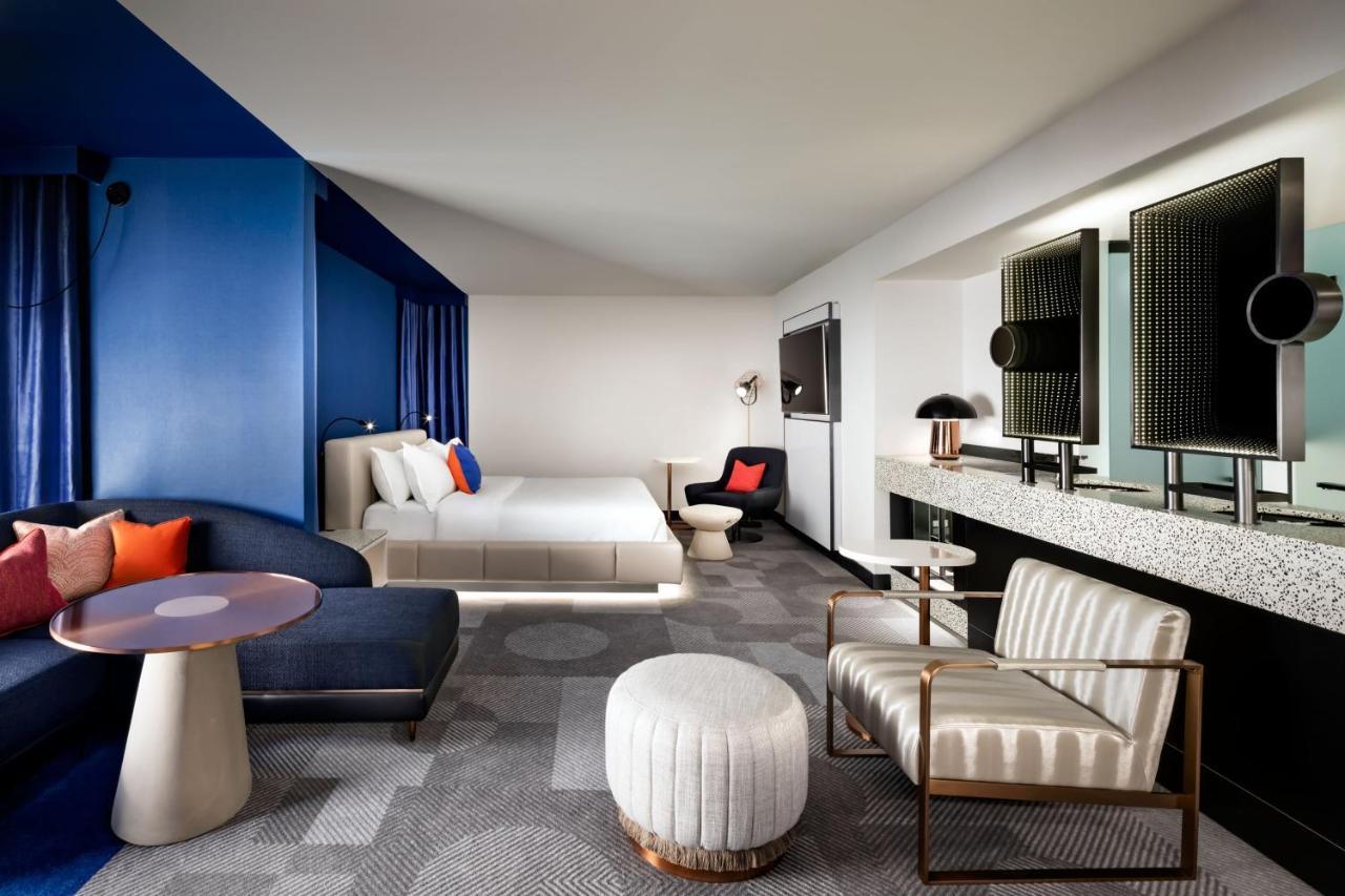 W Toronto Hotel Bagian luar foto