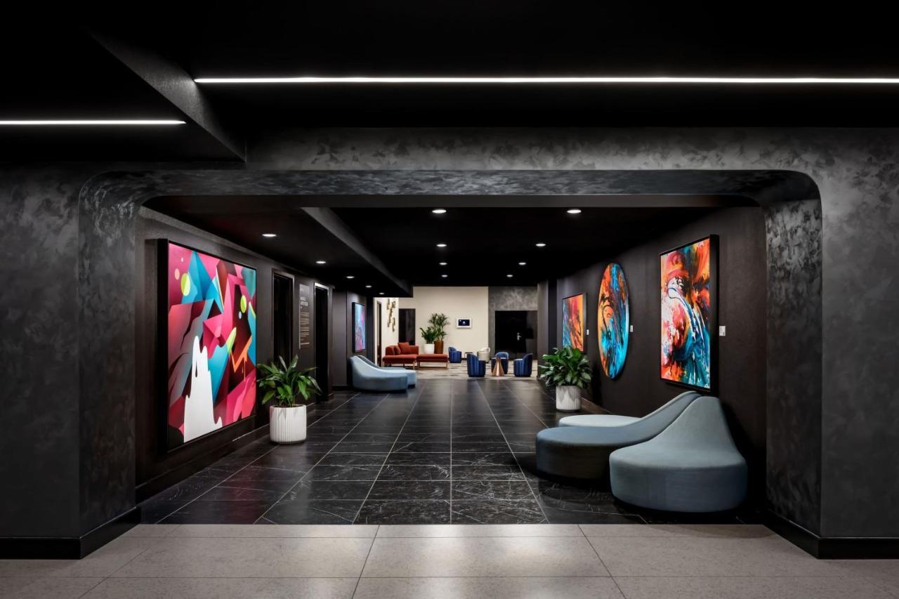 W Toronto Hotel Bagian luar foto