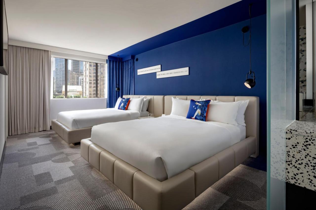 W Toronto Hotel Bagian luar foto