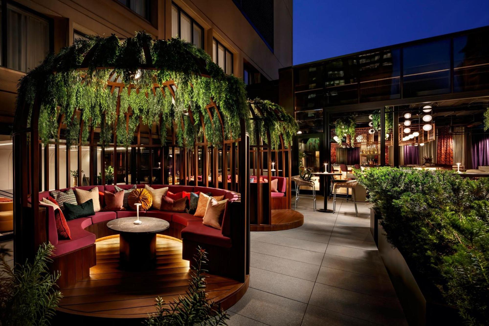 W Toronto Hotel Bagian luar foto